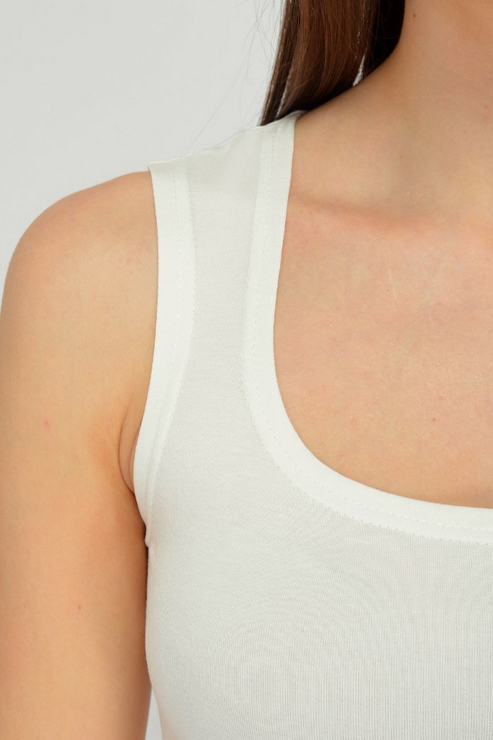 Фото товара 19943, топ цвета экрю